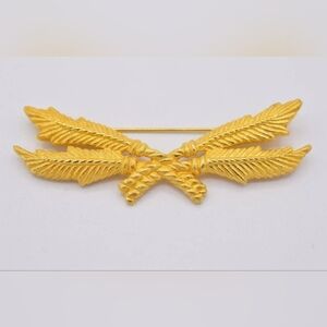 GIVENCHY Leaf Motif Gold Tone Pin Brooch